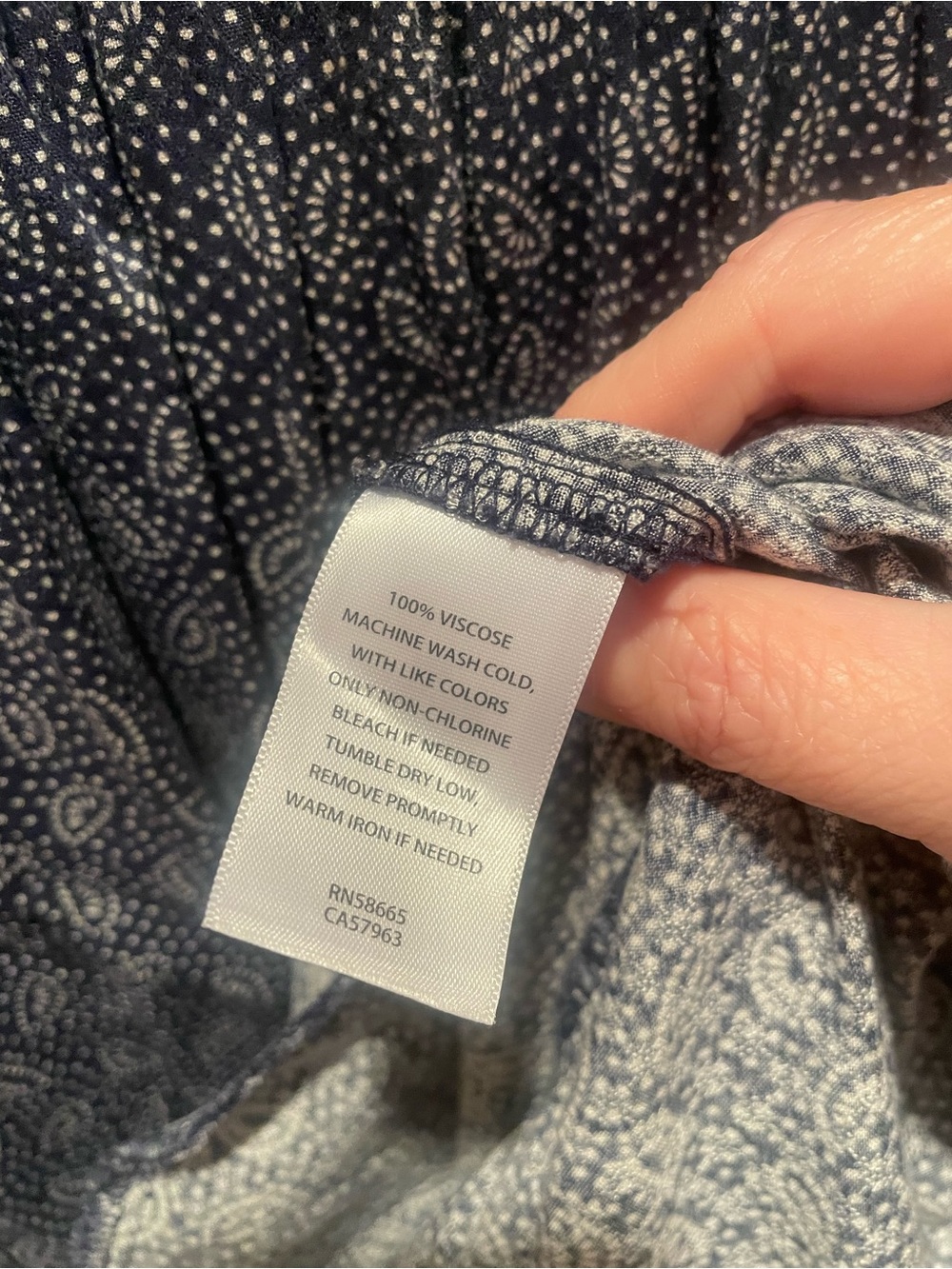 Treasure & Bond Sleeveless Smocked Midi Dress in Heathered Blue - Picture 4 of 8